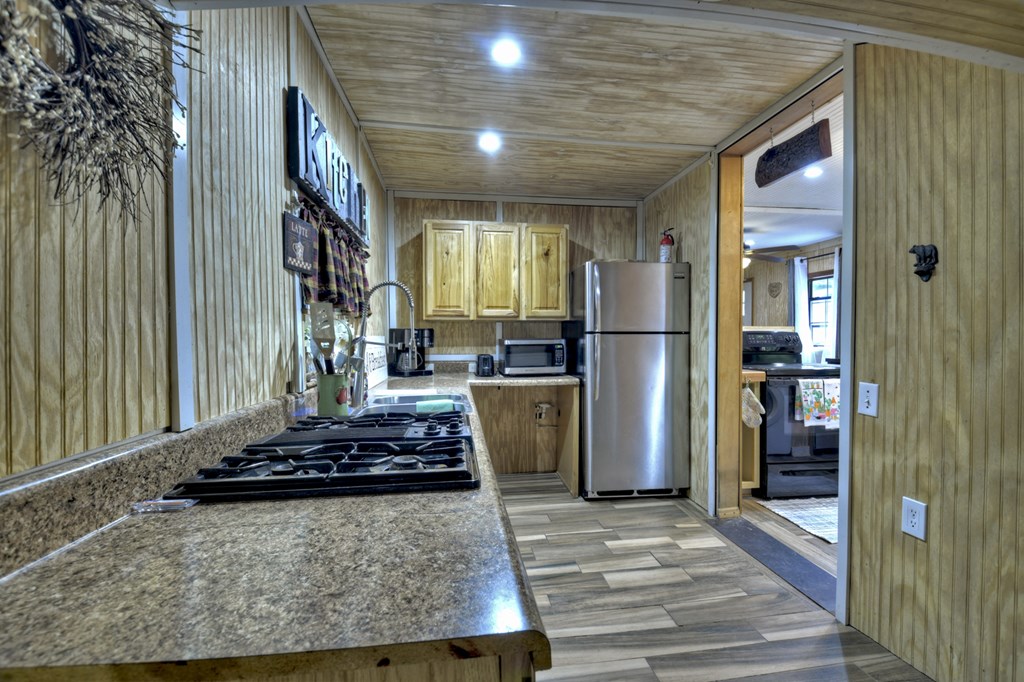 25 4th Street Property Photo 22