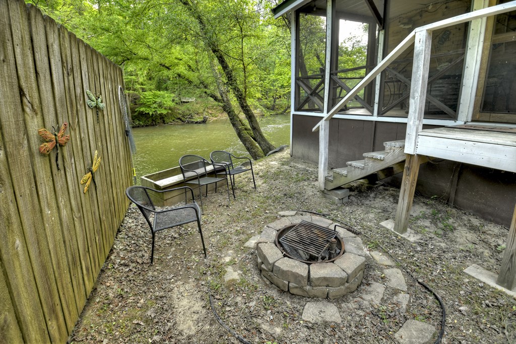 25 4th Street Property Photo 25