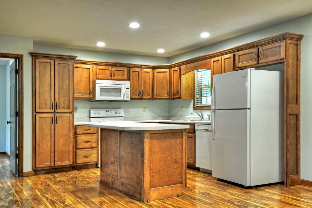 293 James Drive Property Photo 10