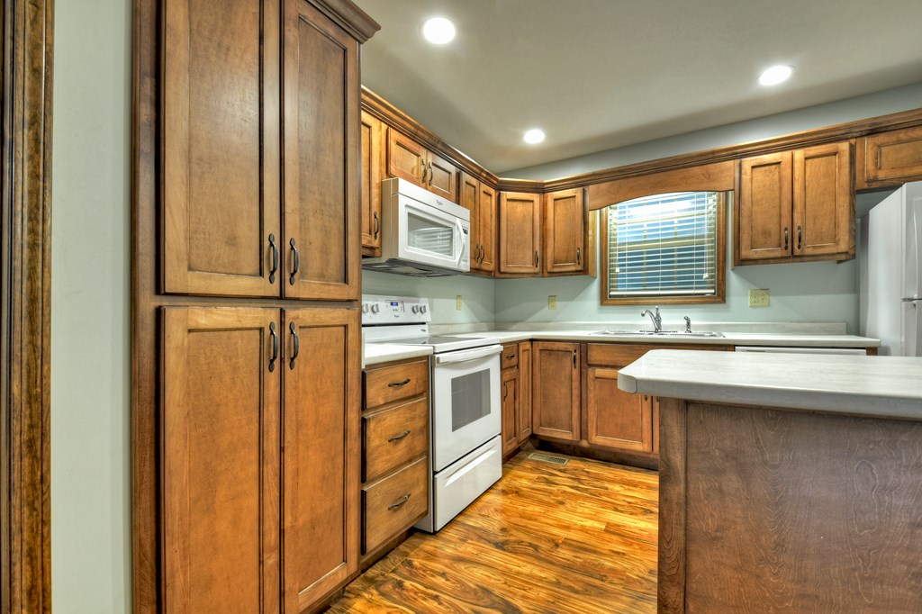 293 James Drive Property Photo 13