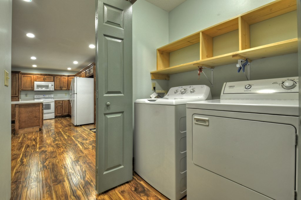 293 James Drive Property Photo 26