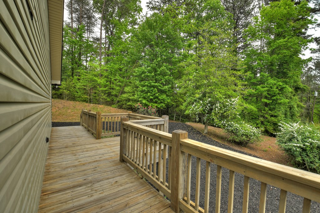 293 James Drive Property Photo 30