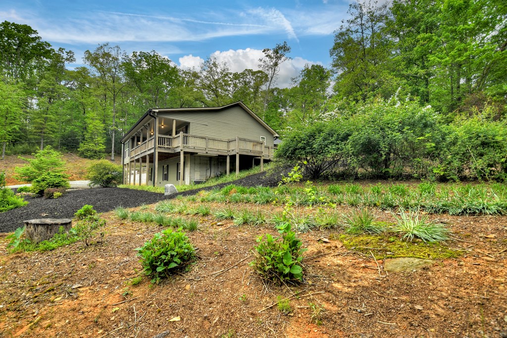 293 James Drive Property Photo 32