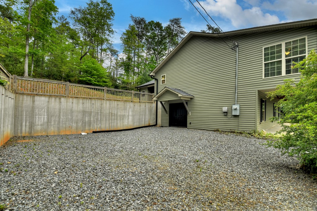 293 James Drive Property Photo 34