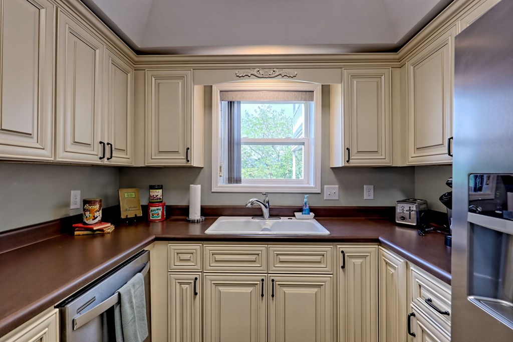 121 River Street Unit 4b Property Photo 13