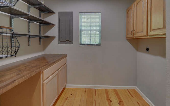 325 Honeysuckle Drive Property Photo 11