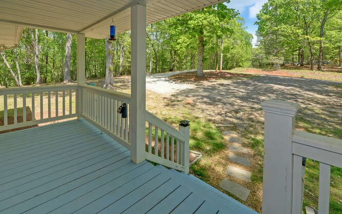 325 Honeysuckle Drive Property Photo 32