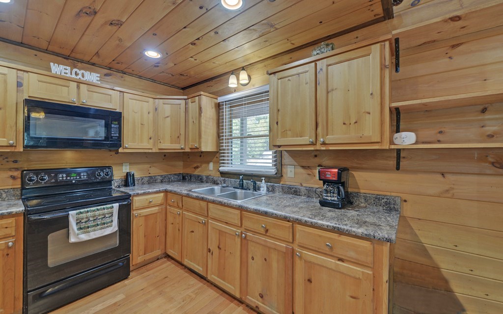 166 Dallas Lane Property Photo 15
