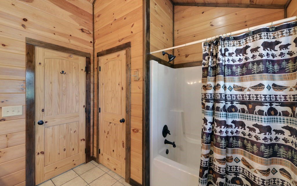 166 Dallas Lane Property Photo 32