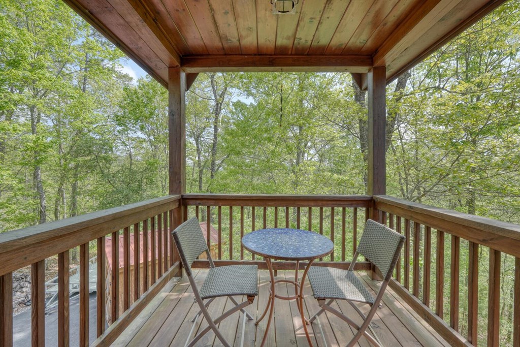 681 The Woods Road Property Photo 21