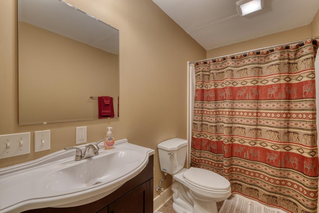 681 The Woods Road Property Photo 29