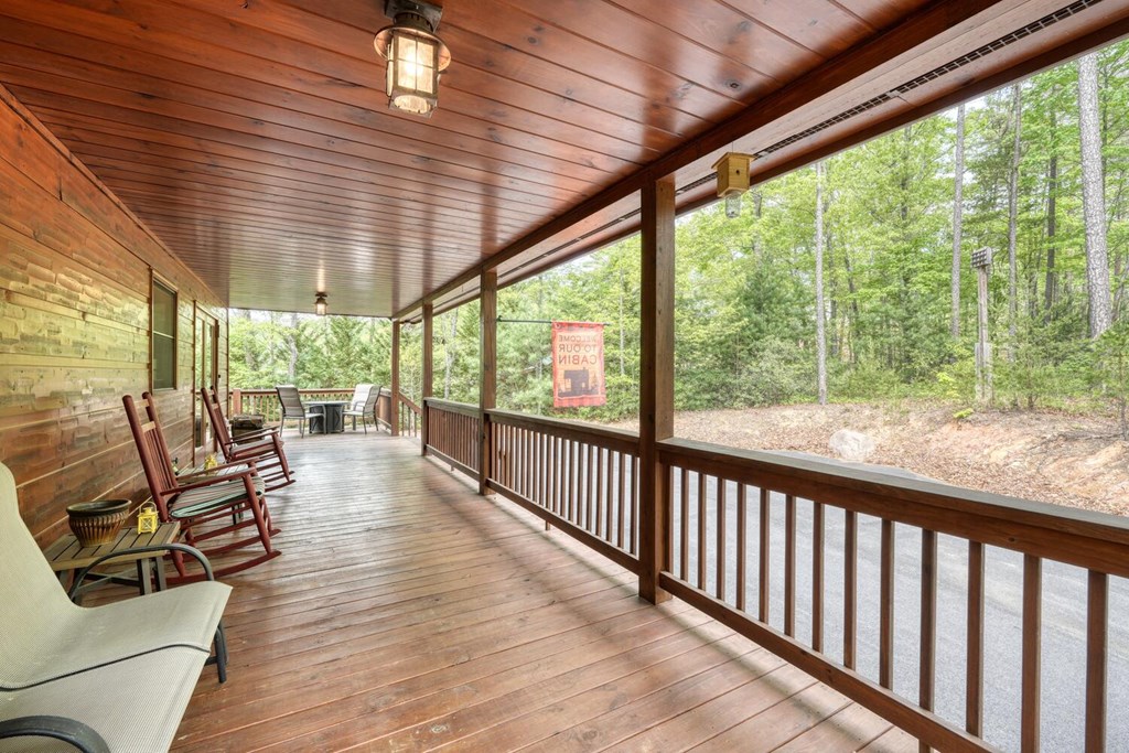 681 The Woods Road Property Photo 30