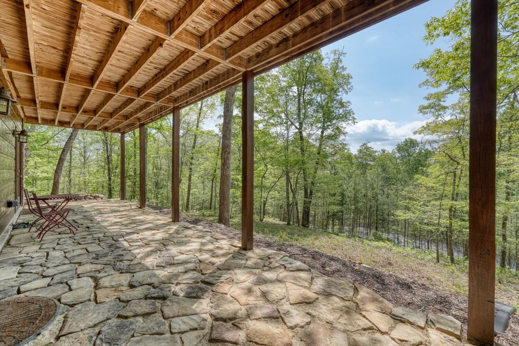 681 The Woods Road Property Photo 36