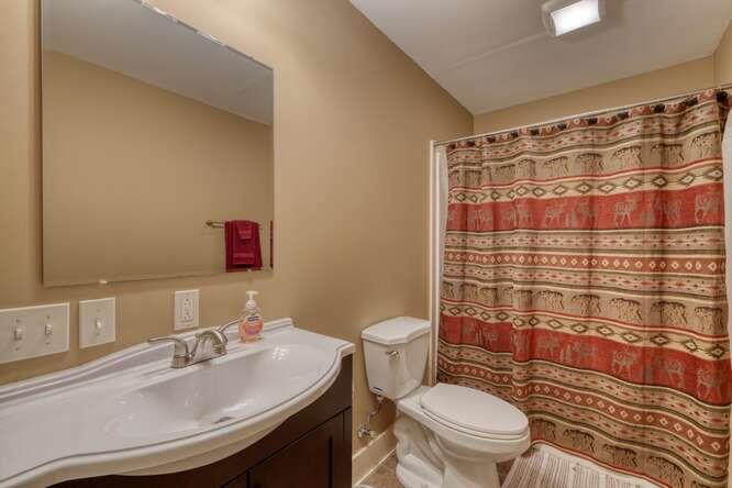 681 The Woods Road Property Photo 50