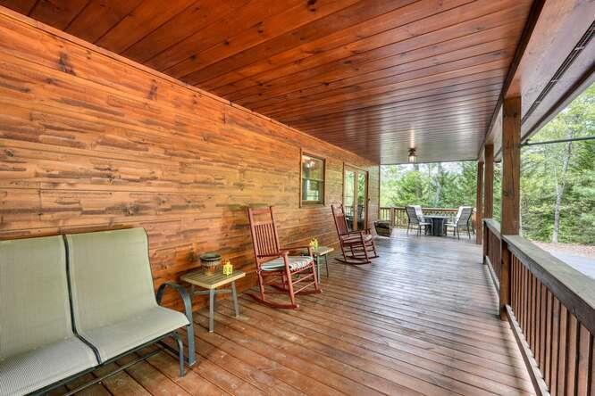 681 The Woods Road Property Photo 52