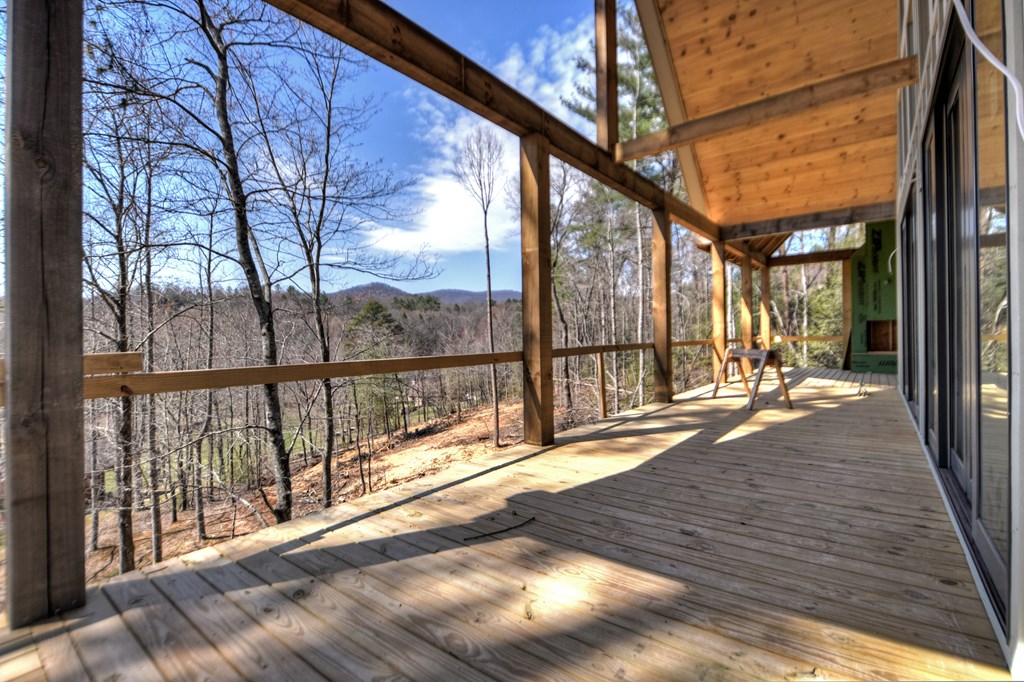 1204 Settlers Ridge Road Property Photo 5