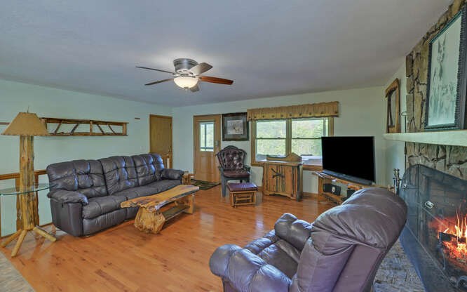 2252 Cathy Road Property Photo 4