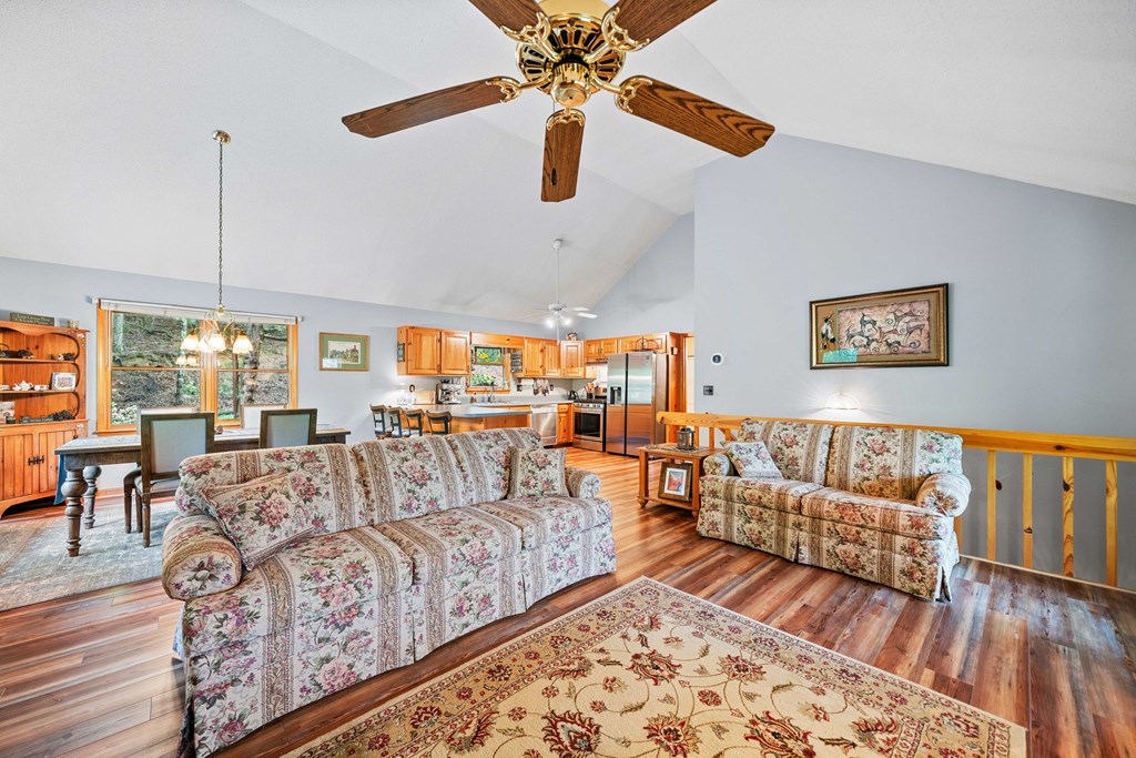 168 Spring Lake Drive Property Photo 12