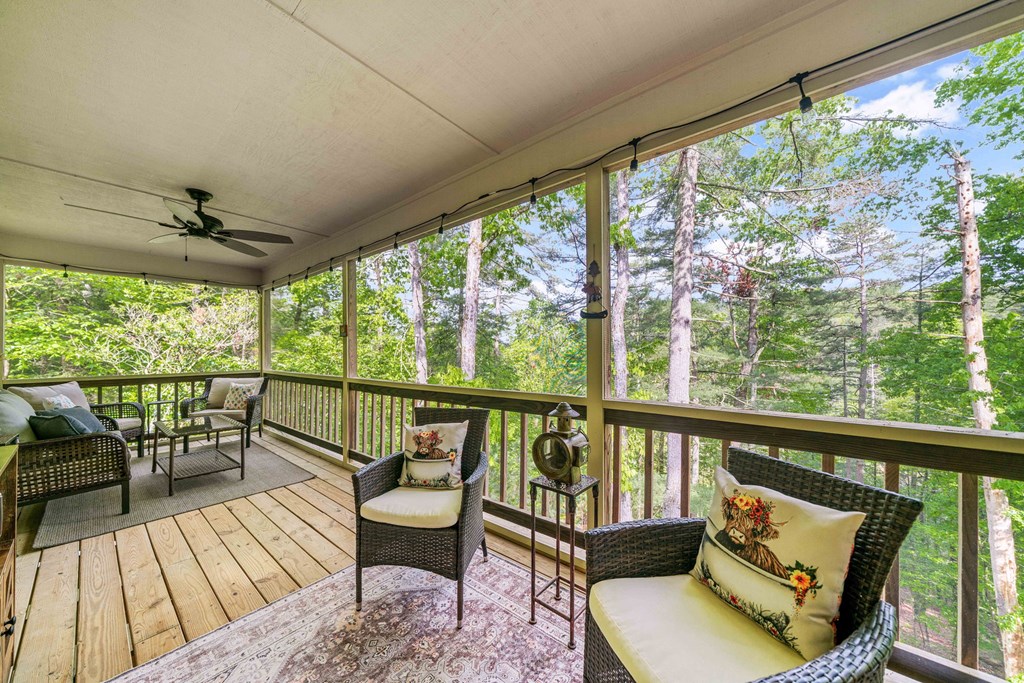 168 Spring Lake Drive Property Photo 23