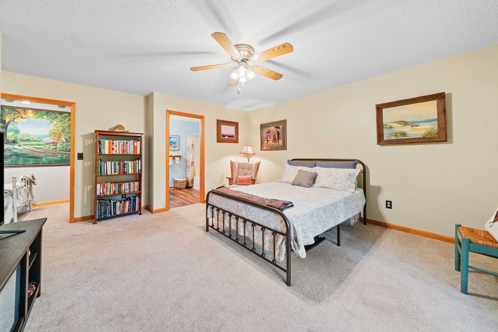 168 Spring Lake Drive Property Photo 29