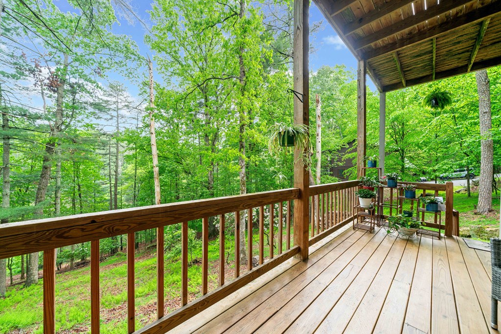 168 Spring Lake Drive Property Photo 35
