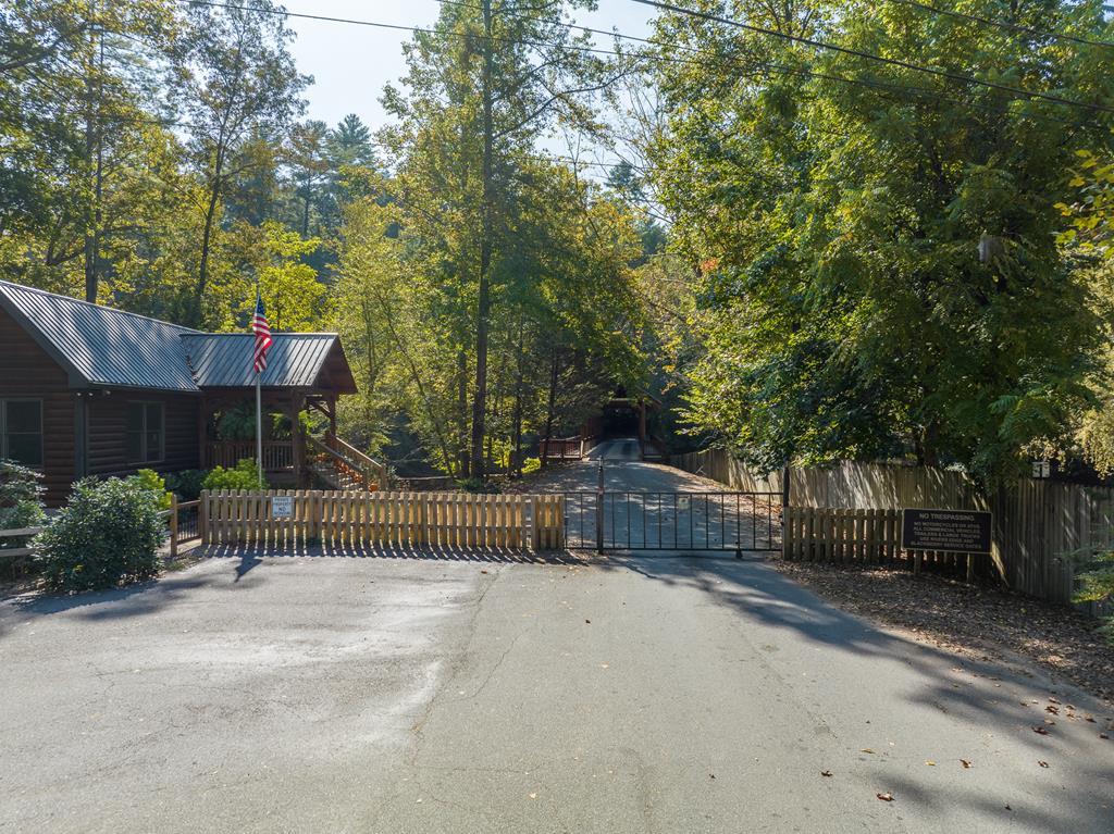 168 Spring Lake Drive Property Photo 52