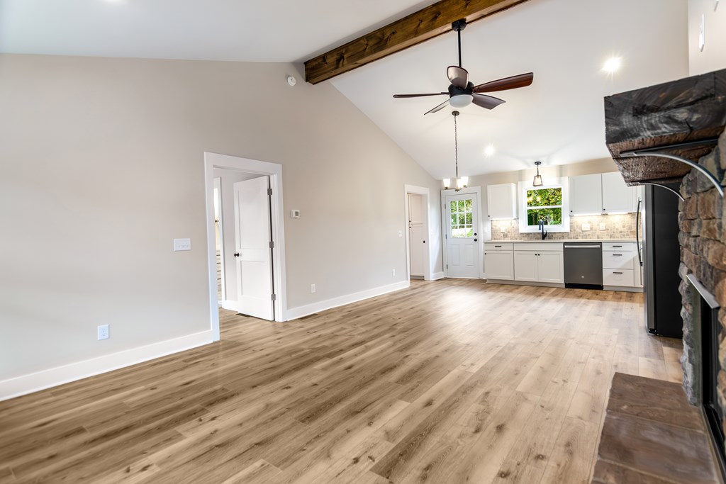 217 North Avenue Property Photo 9