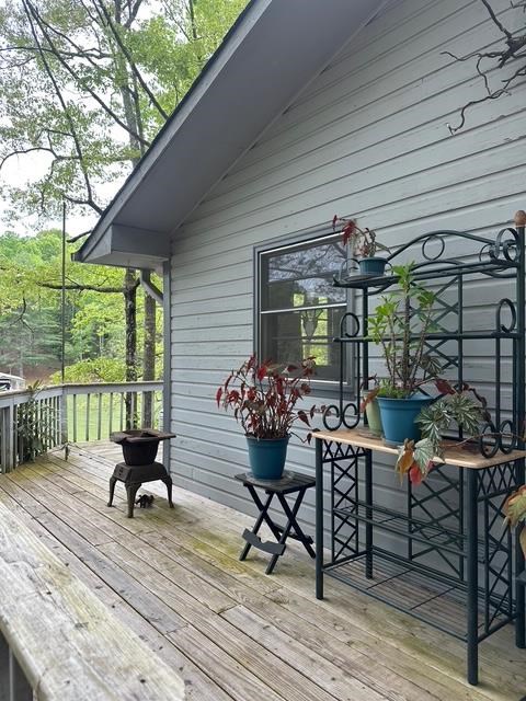 680 Poteete Creek Road Property Photo 7