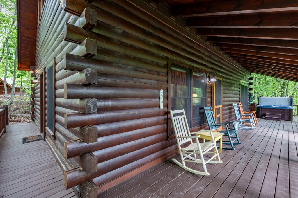 144 Little Bushy Head Road Property Photo 4