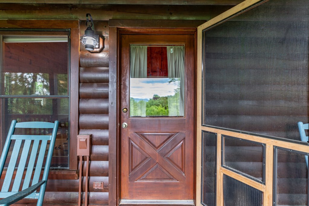 144 Little Bushy Head Road Property Photo 5