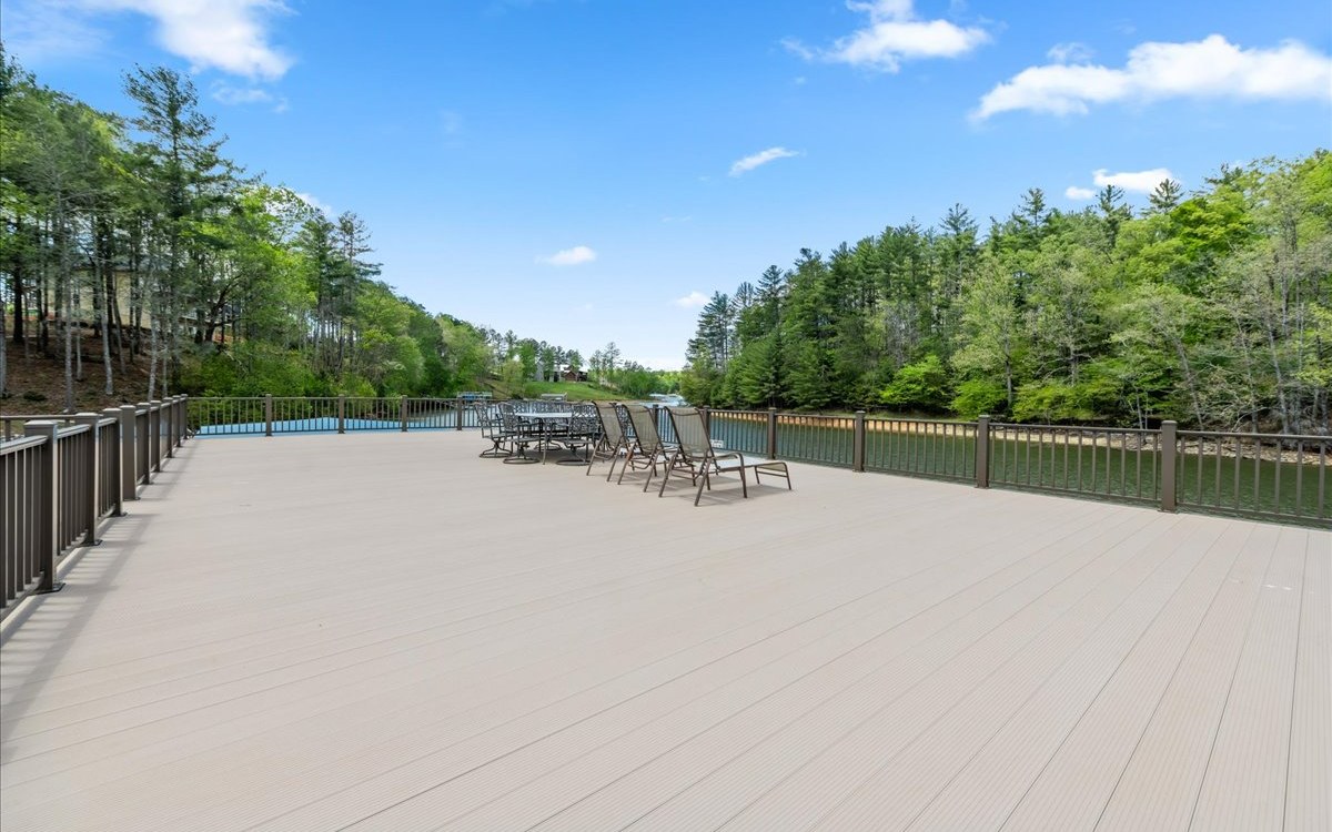 Lt158 Stables Loop Property Photo 18