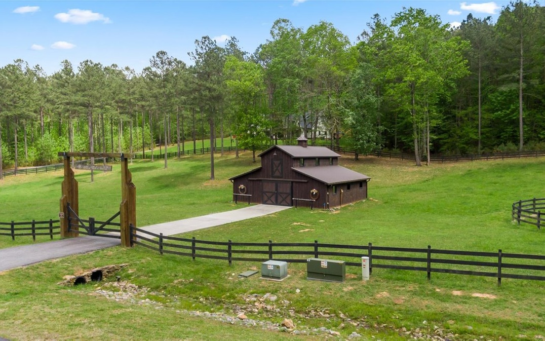Lt158 Stables Loop Property Photo 26