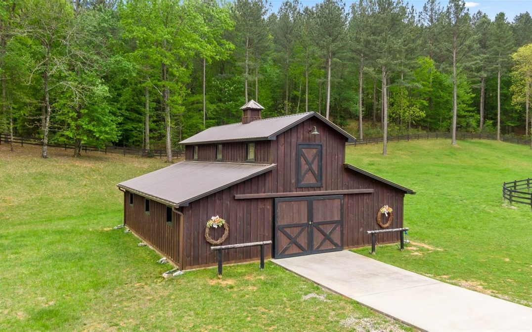 Lt158 Stables Loop Property Photo 28