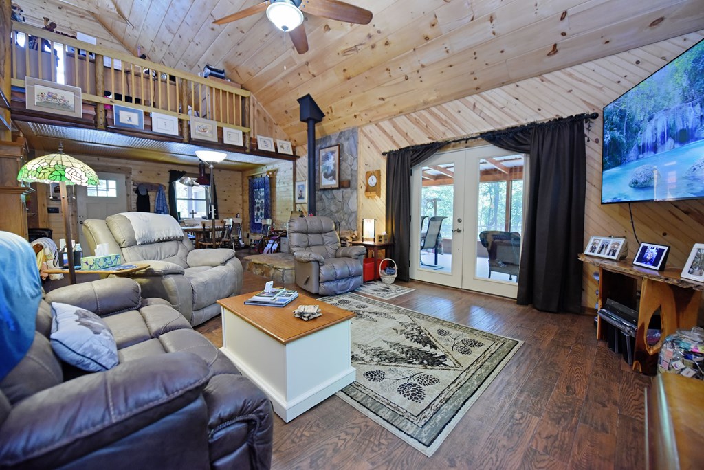 78 Reed White Drive Property Photo 2