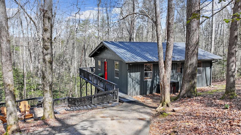 222 Icy Lane Property Photo