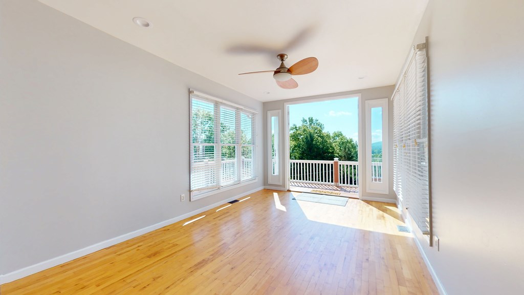 219 Lovers Leap Drive Property Photo 13