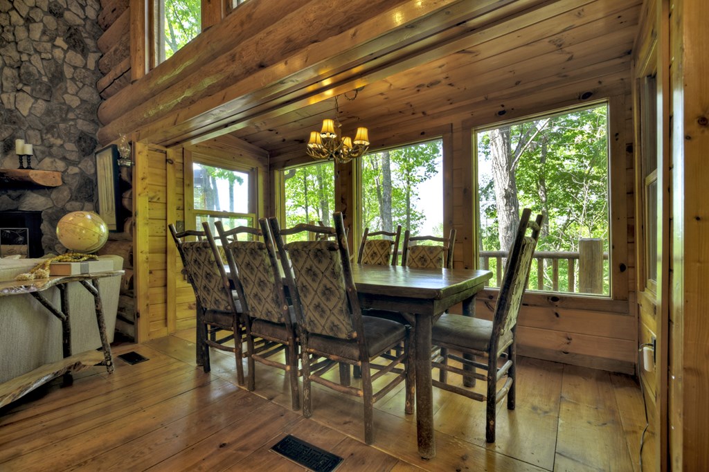 536 Lakeview Road Property Photo 6