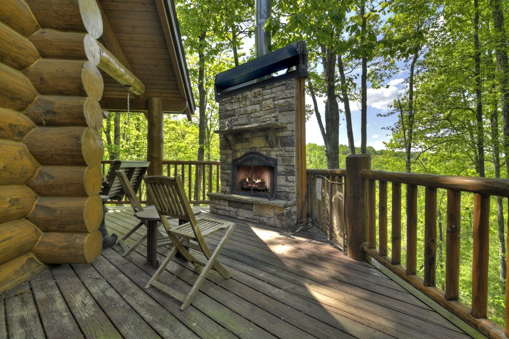 536 Lakeview Road Property Photo 8