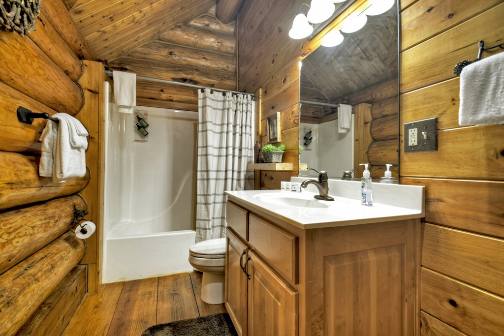 536 Lakeview Road Property Photo 23