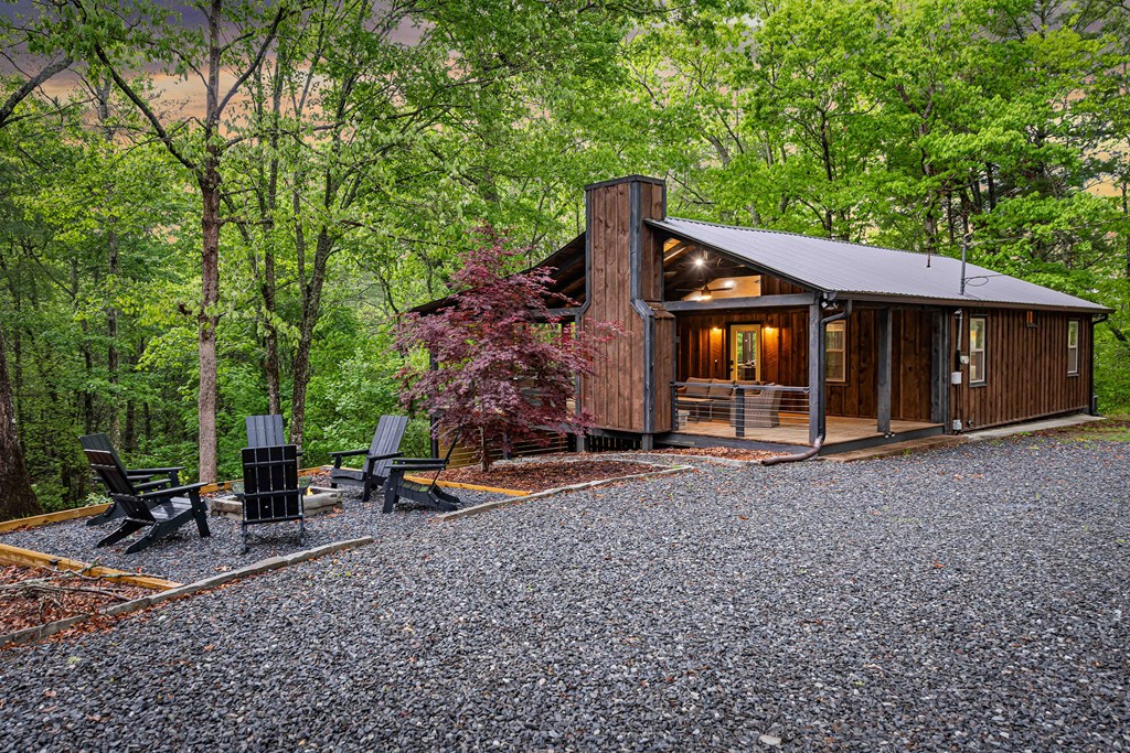 270 Bench Leg Road Property Photo 2