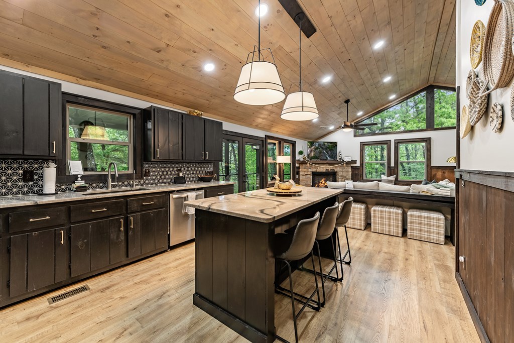 270 Bench Leg Road Property Photo 5