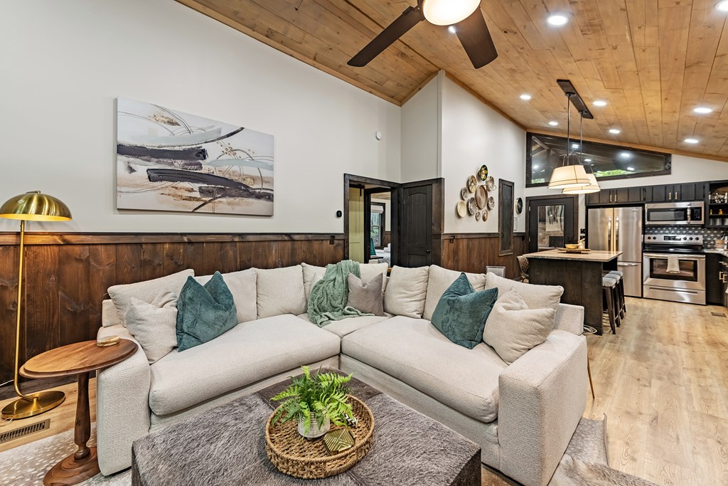 270 Bench Leg Road Property Photo 14
