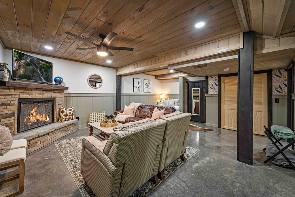 270 Bench Leg Road Property Photo 26