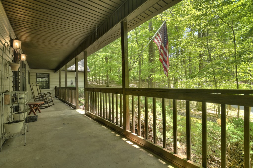1292 Riverview Drive Property Photo 6