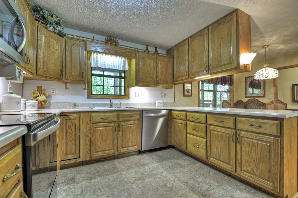 1292 Riverview Drive Property Photo 12