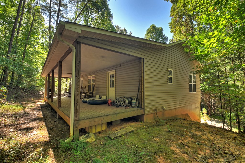 191 Barker Lane Property Photo 9