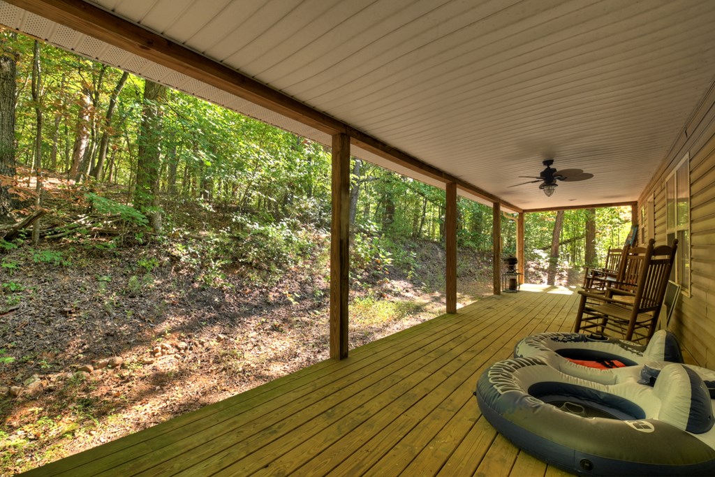 191 Barker Lane Property Photo 10