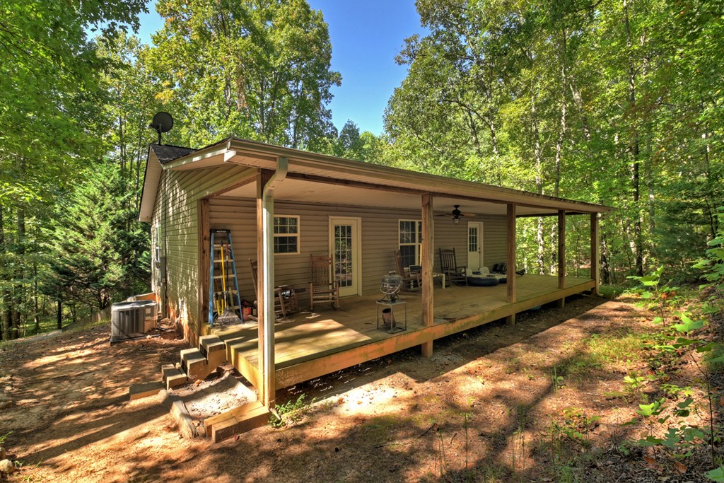 191 Barker Lane Property Photo 13