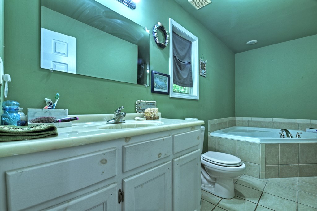 191 Barker Lane Property Photo 28
