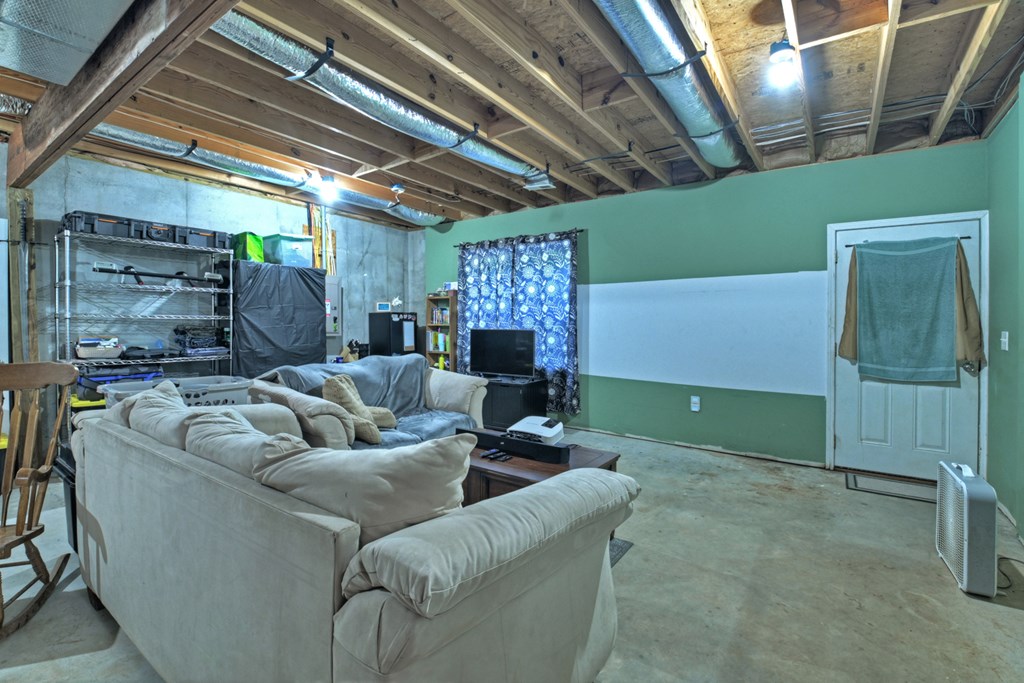 191 Barker Lane Property Photo 35